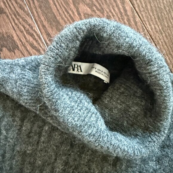 Zara Turtleneck Sweater - Picture 2 of 4